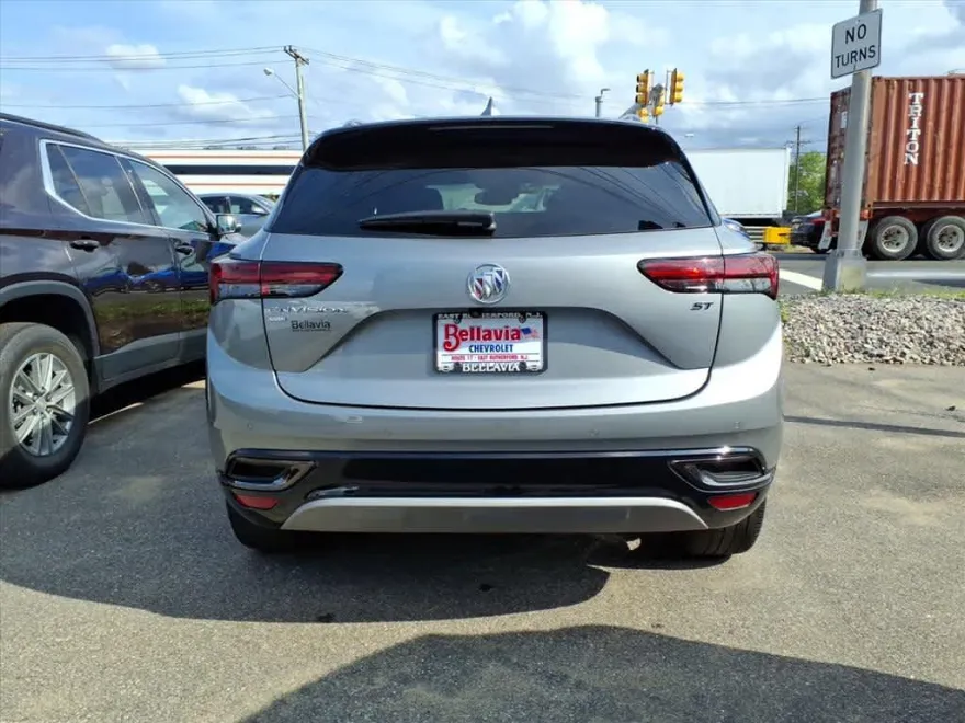 2023 Buick Envision Essence photo 1