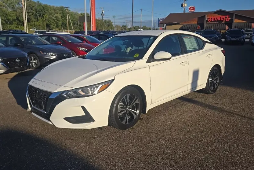 2020 Nissan Sentra SV photo 1