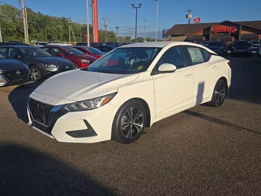 2020 Nissan Sentra SV photo 1