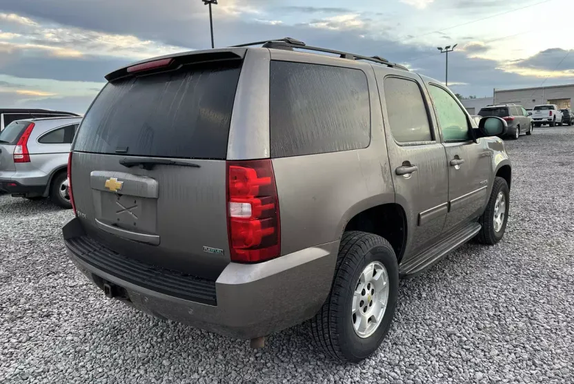 2012 Chevrolet Tahoe LS photo 1