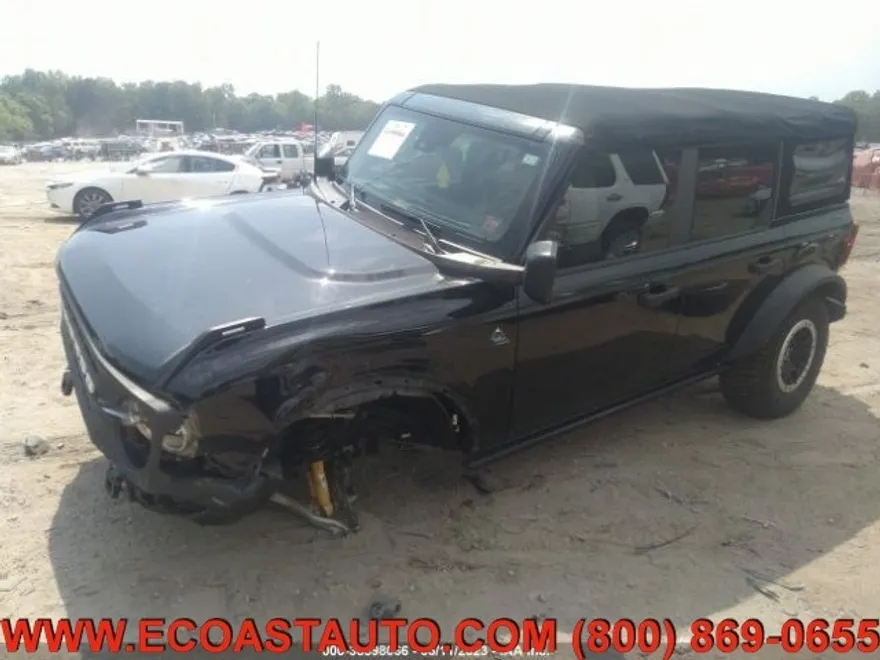 2022 Ford Bronco Base photo 1