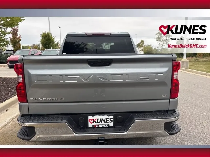 2025 Chevrolet Silverado 1500 LT photo 1