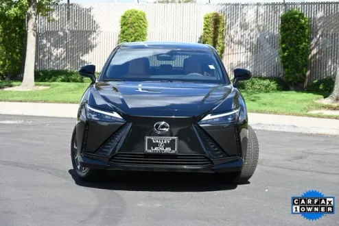 2025 Lexus RZ 300e Premium photo 2