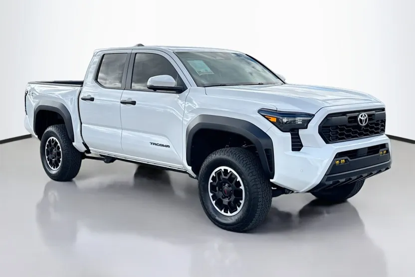 2024 Toyota Tacoma TRD Off-Road photo 1