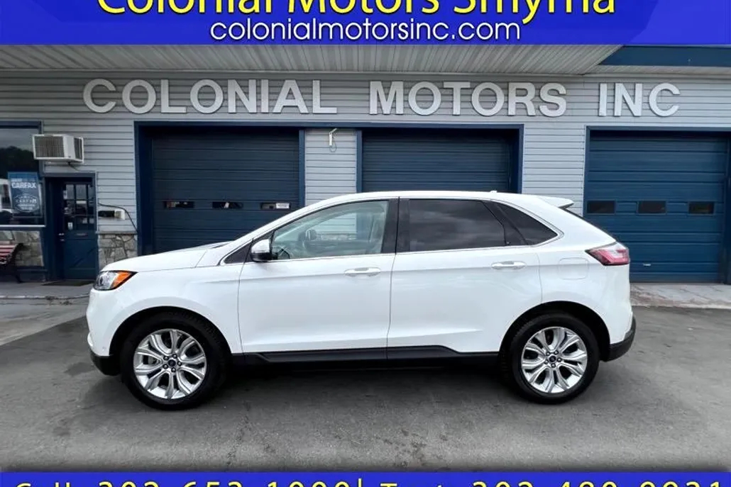 2020 Ford Edge Titanium photo 1