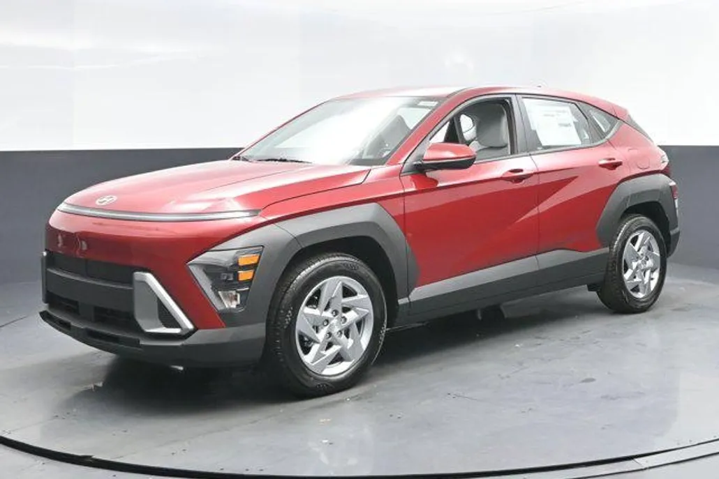 2026 Hyundai Kona SE photo 1