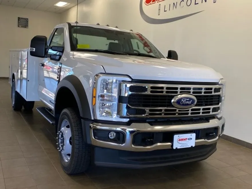 2024 Ford F-550 XL photo 1