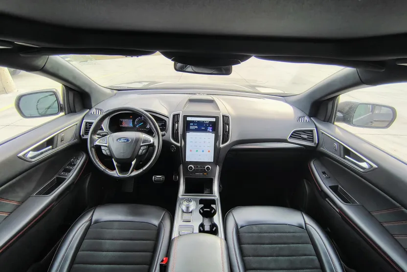 2022 Ford Edge ST-Line photo 1