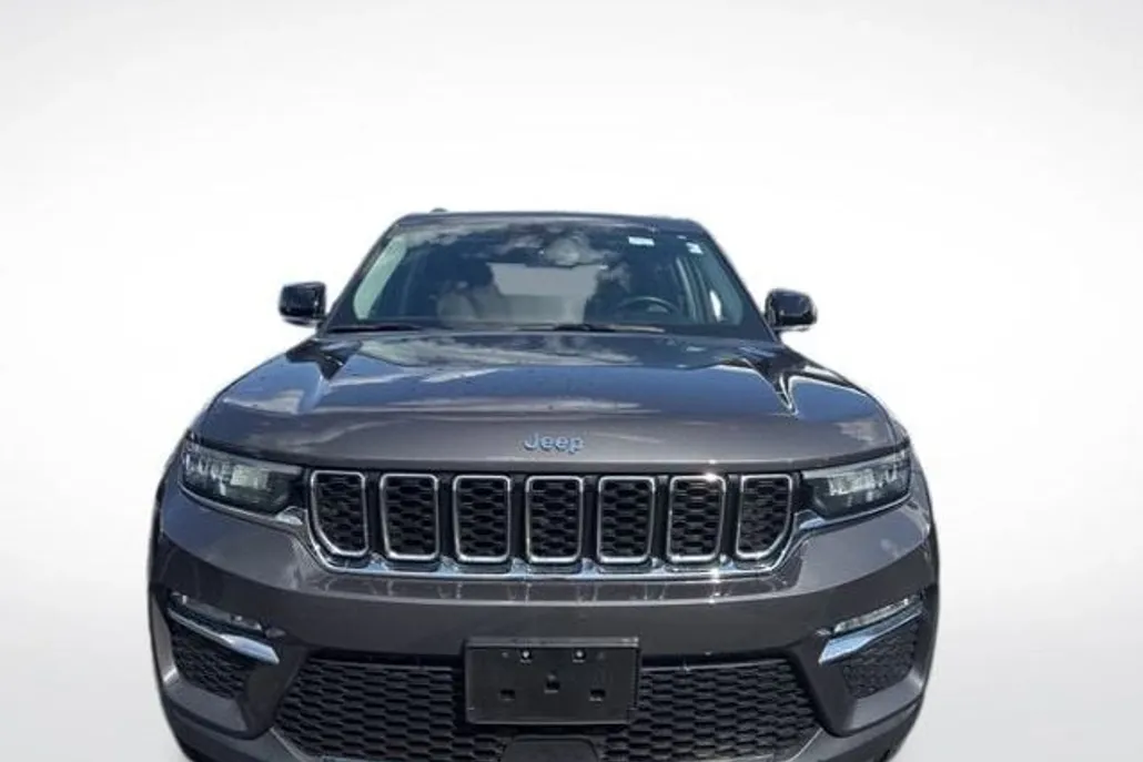 2022 Jeep Grand Cherokee Limited photo 1