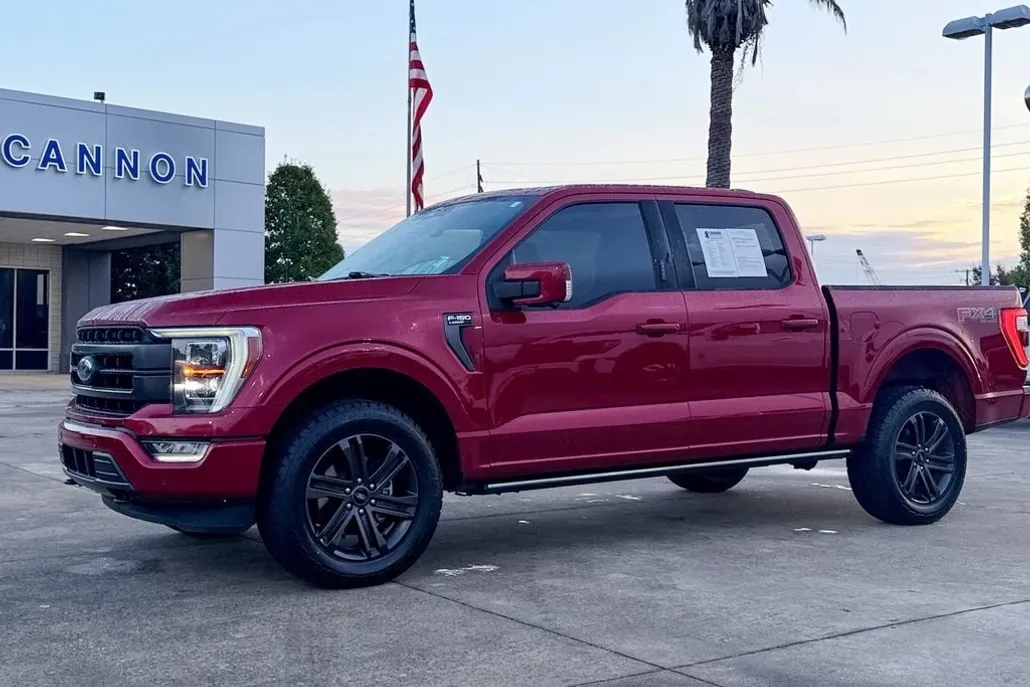 2022 Ford F-150 Lariat photo 1