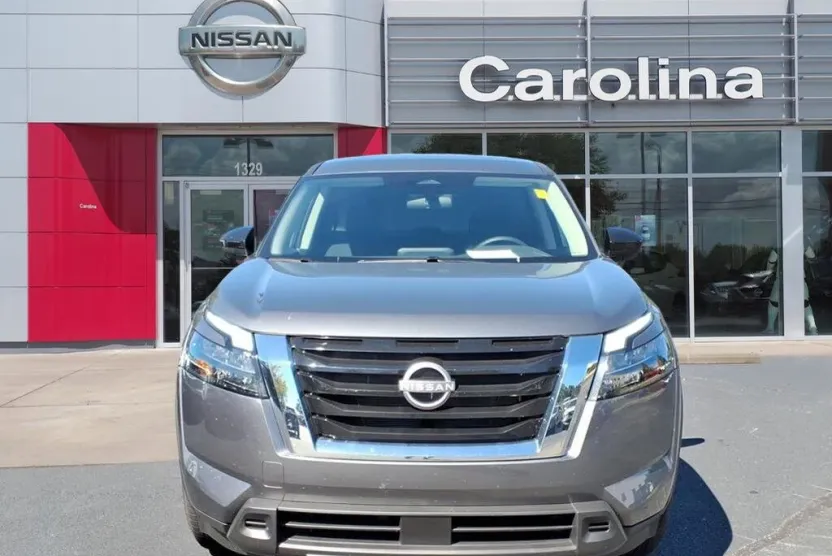 2025 Nissan Pathfinder S photo 1