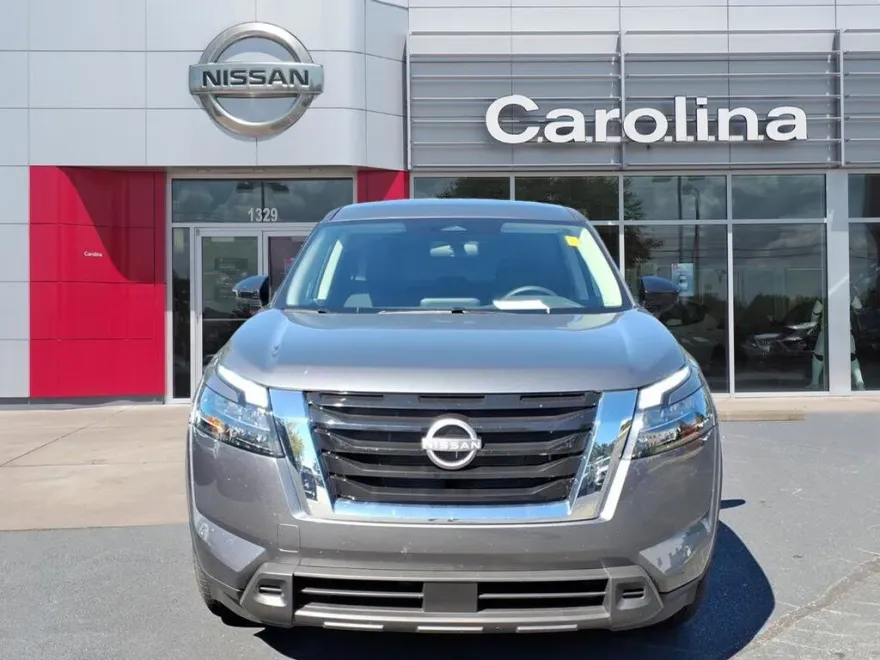 2025 Nissan Pathfinder S photo 1