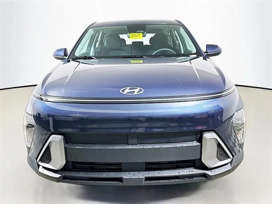 2026 Hyundai Kona SE photo 1
