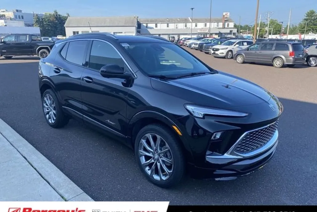 2024 Buick Encore GX Avenir photo 1