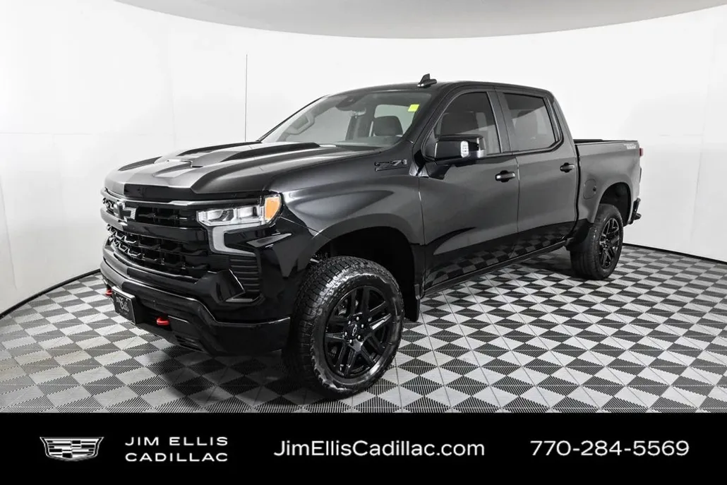 2025 Chevrolet Silverado 1500 LT Trail Boss photo 1