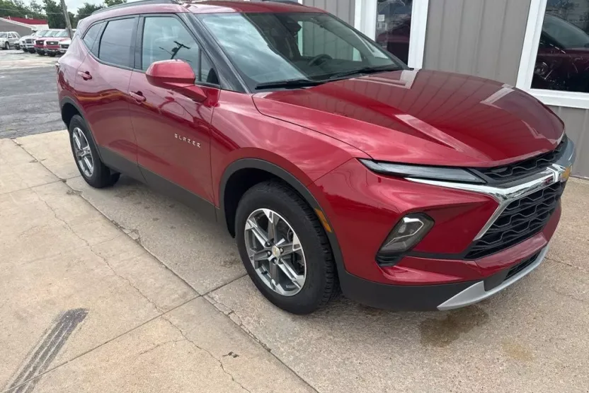 2023 Chevrolet Blazer 2LT photo 1