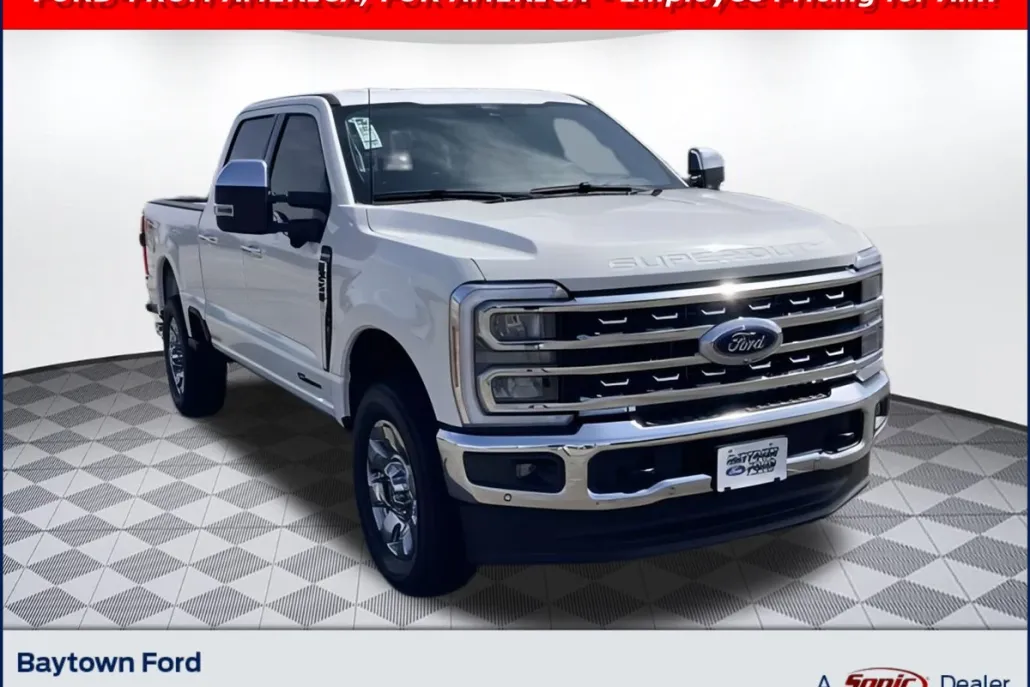 2025 Ford F-250 Lariat photo 1