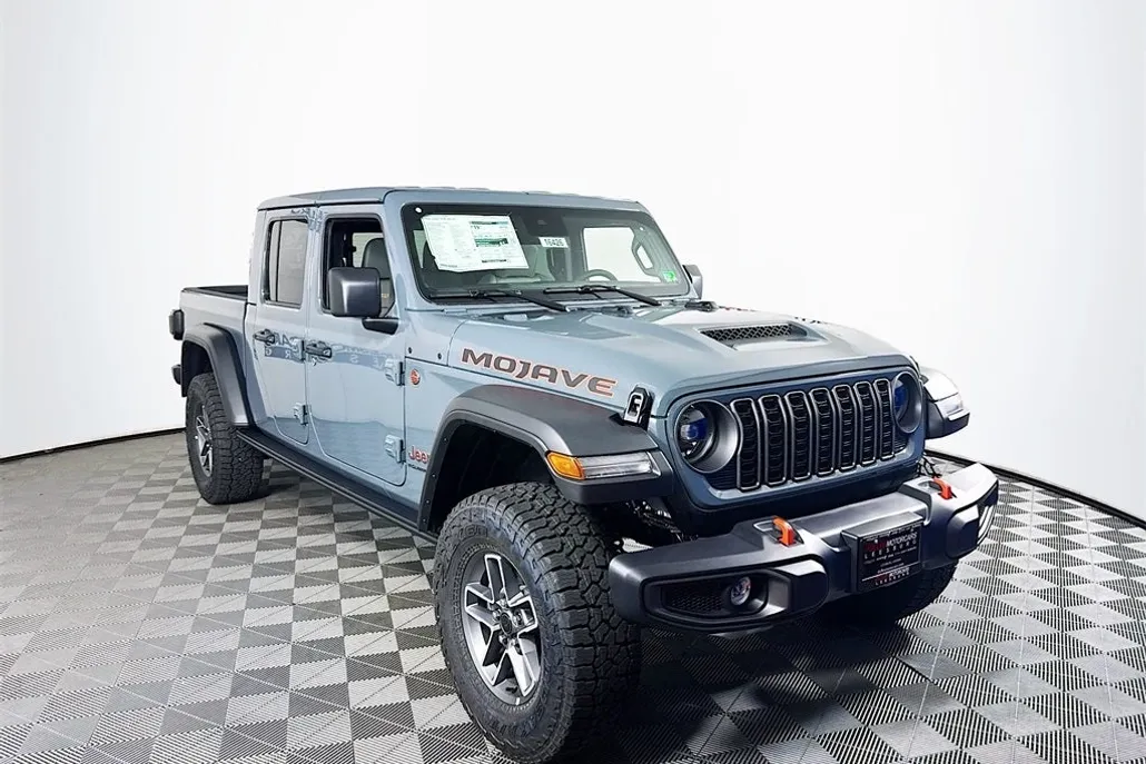 2025 Jeep Gladiator Mojave photo 1