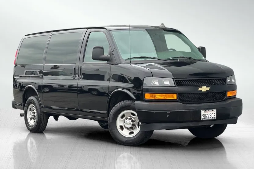 2021 Chevrolet Express 2500 Work Van photo 1