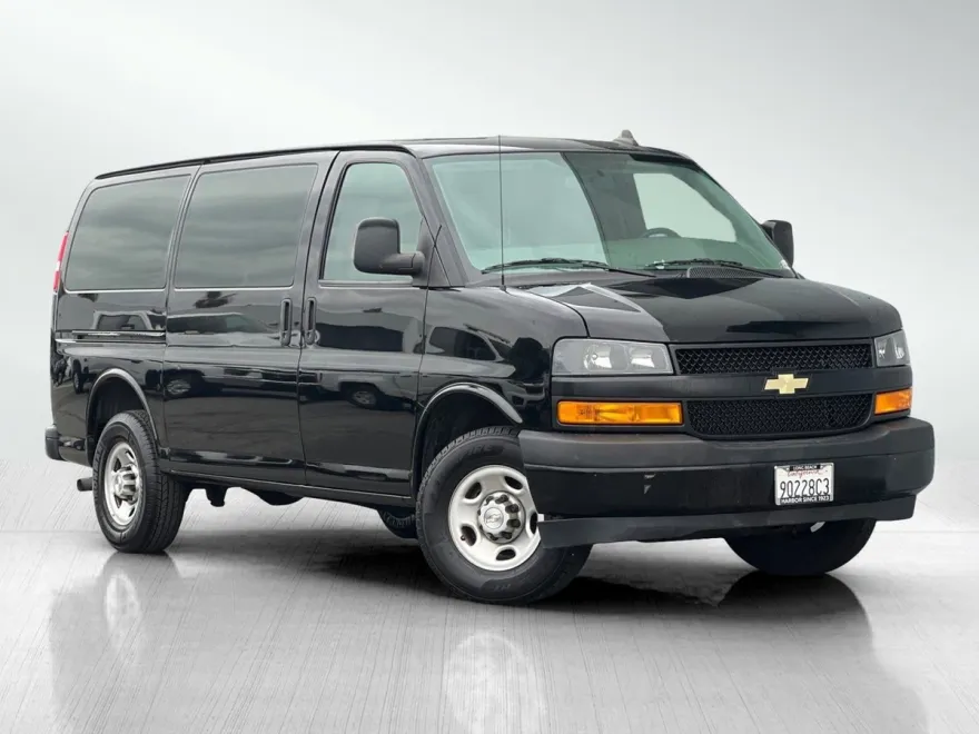 2021 Chevrolet Express 2500 Work Van photo 1
