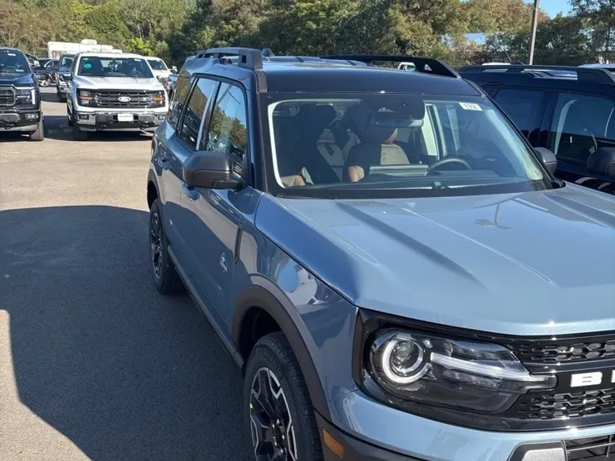 2025 Ford Bronco Sport Outer Banks photo 1