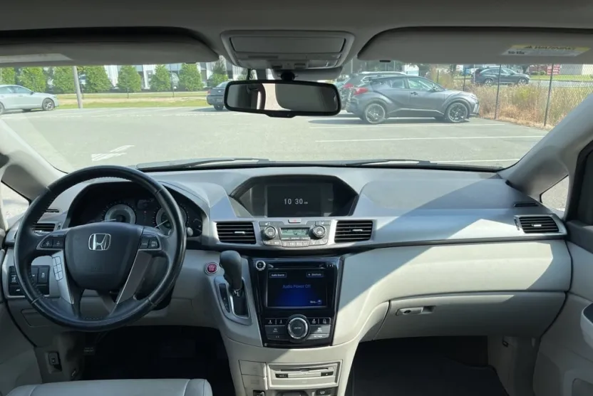 2014 Honda Odyssey EX-L photo 1
