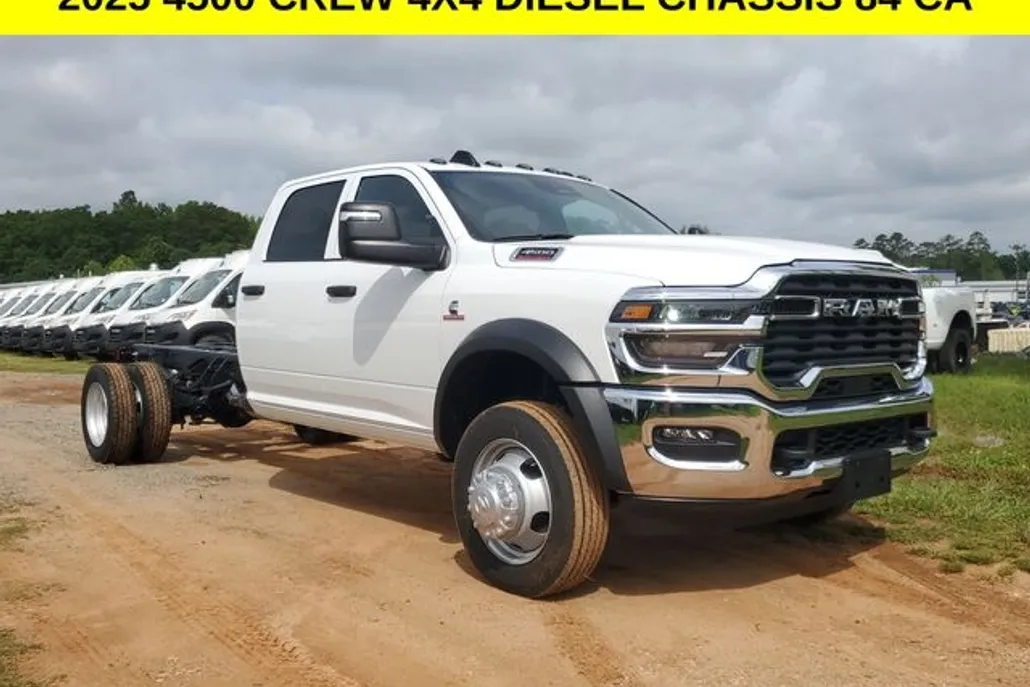 2025 Ram 4500 Tradesman photo 1