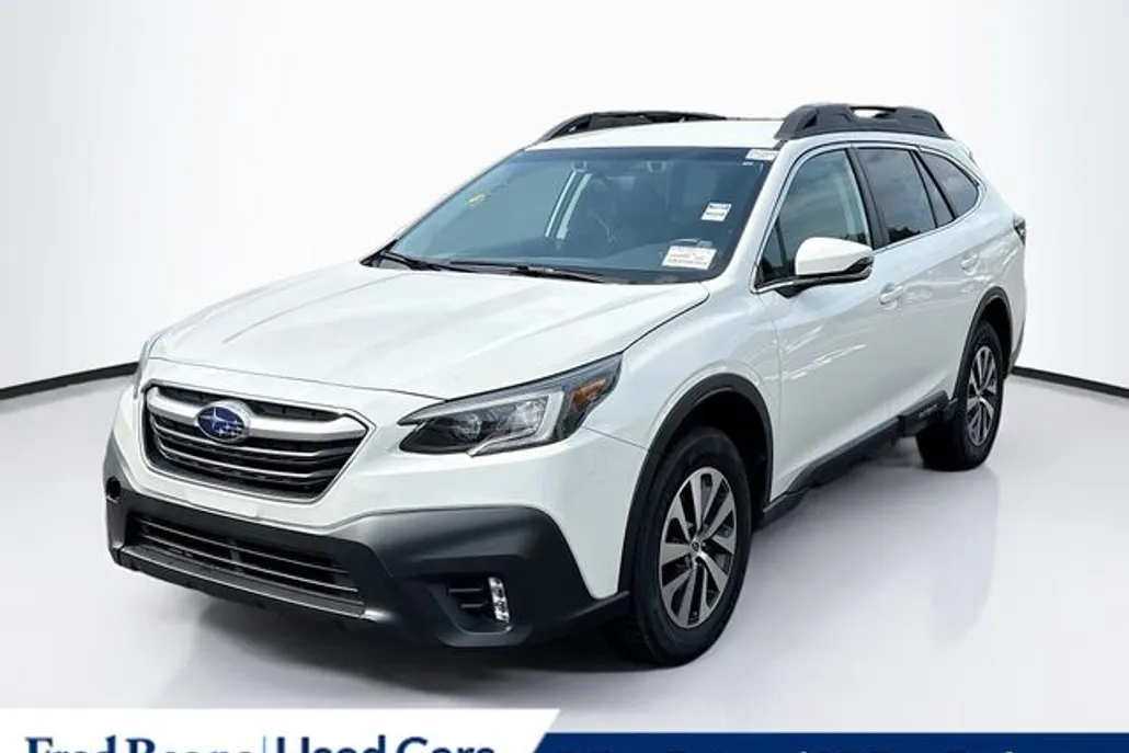 2021 Subaru Outback Premium photo 1