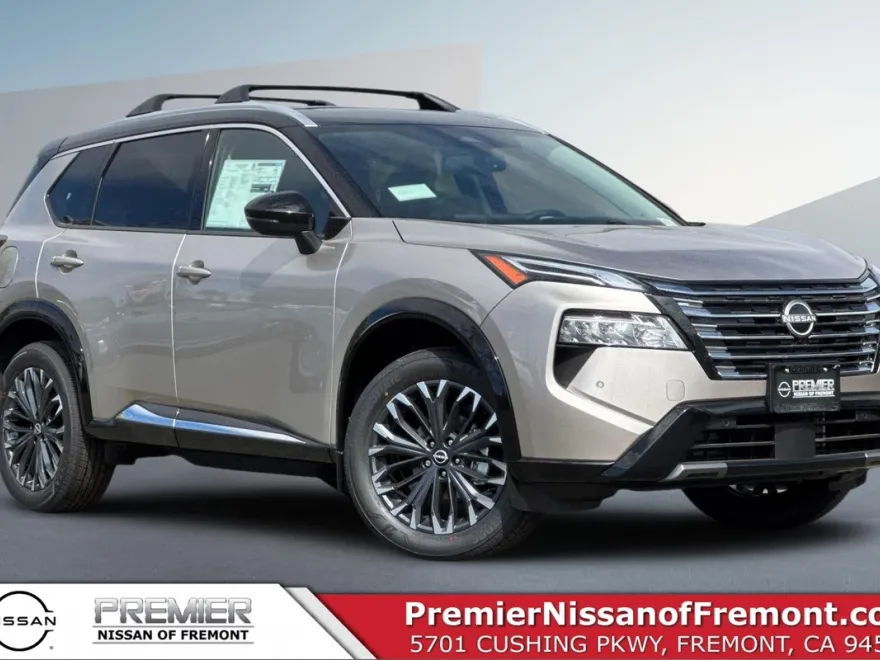 2026 Nissan Rogue Platinum photo 1
