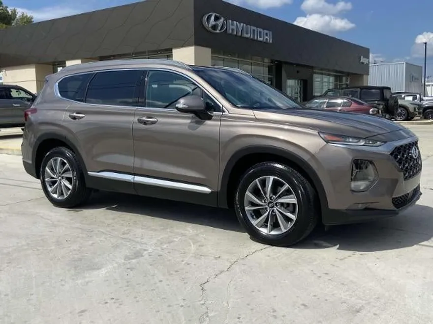 2020 Hyundai Santa Fe SEL photo 1