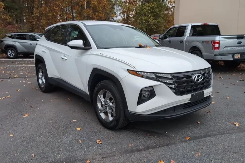 2023 Hyundai Tucson SE photo 1