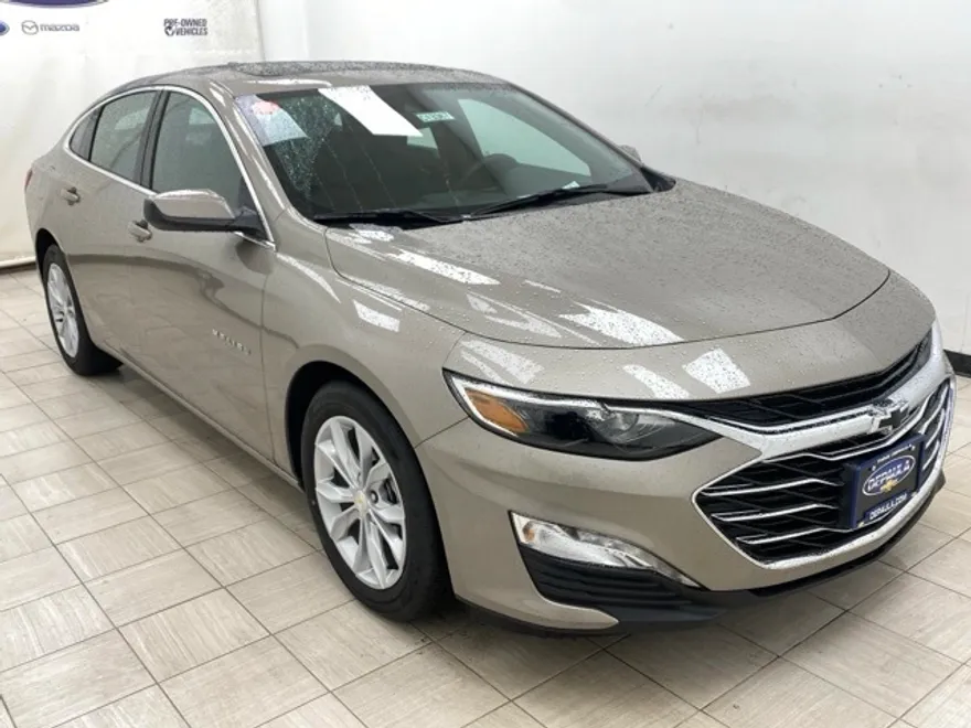 2025 Chevrolet Malibu 1LT photo 1