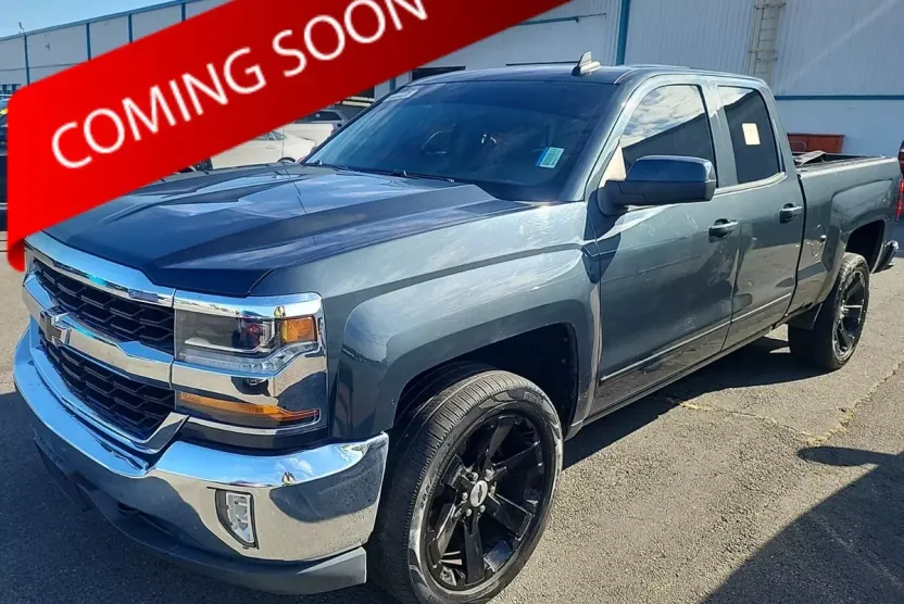 2018 Chevrolet Silverado 1500 LT photo 1