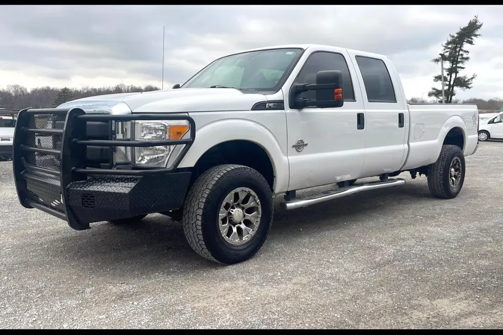 2016 Ford F-350 XLT photo 1