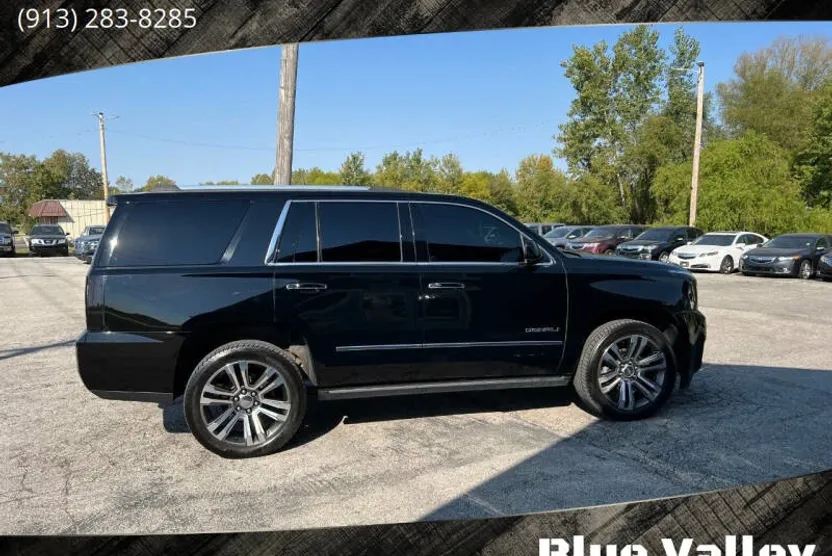 2017 Gmc Yukon Denali photo 1