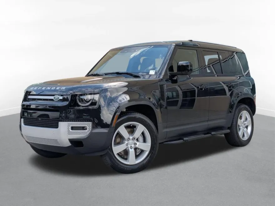 2025 Land Rover Defender 110 S photo 1