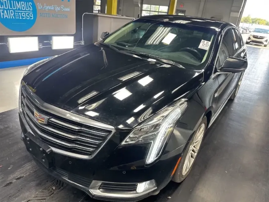 2019 Cadillac XTS Luxury photo 1