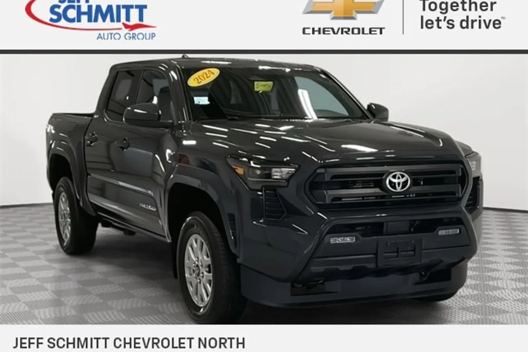 2024 Toyota Tacoma SR5 photo 1