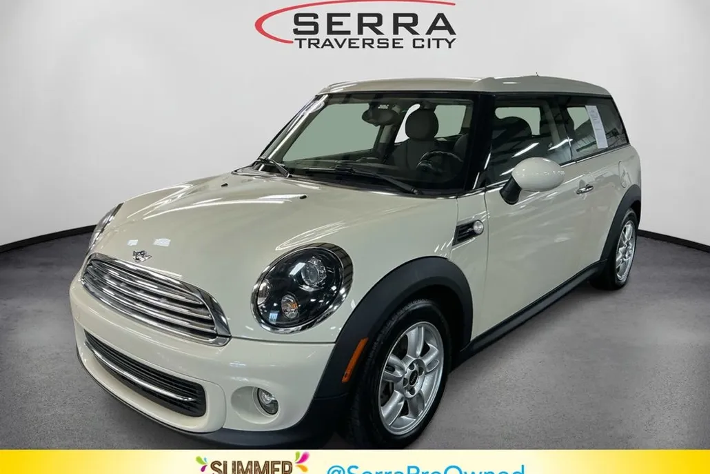 2013 Mini Clubman Base photo 1