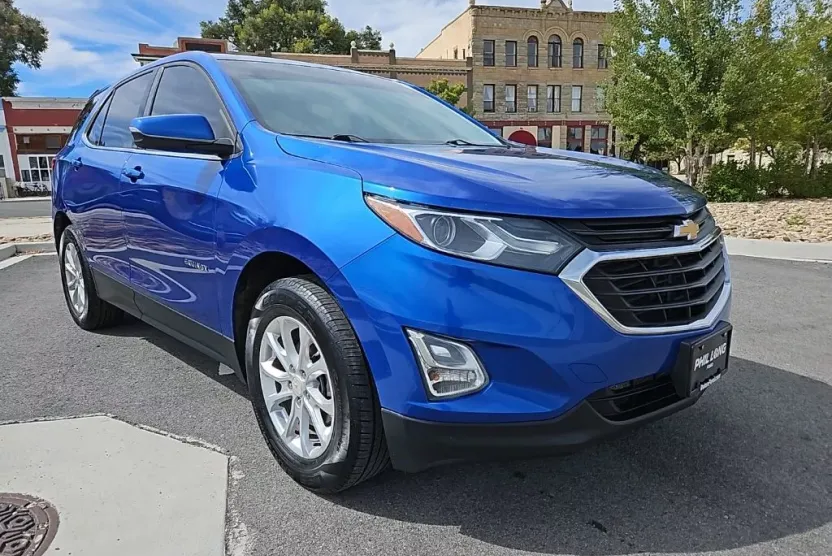 2019 Chevrolet Equinox LT photo 1