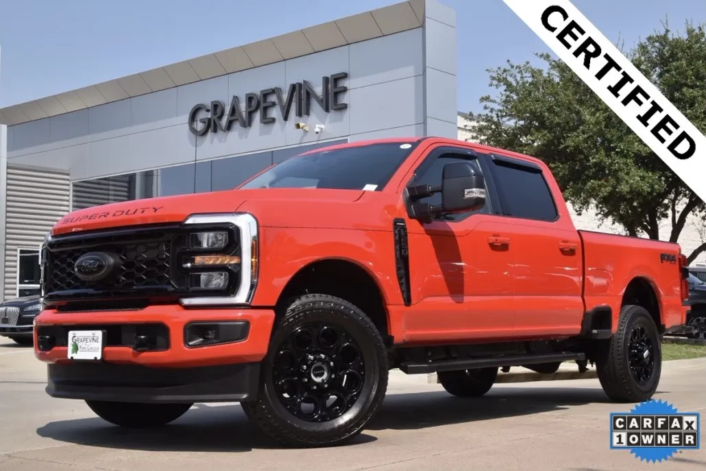 2025 Ford F-250 Lariat photo 1