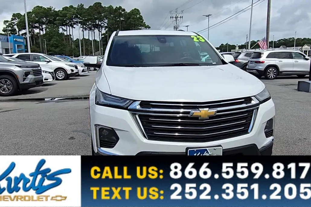2023 Chevrolet Traverse Cloth photo 1
