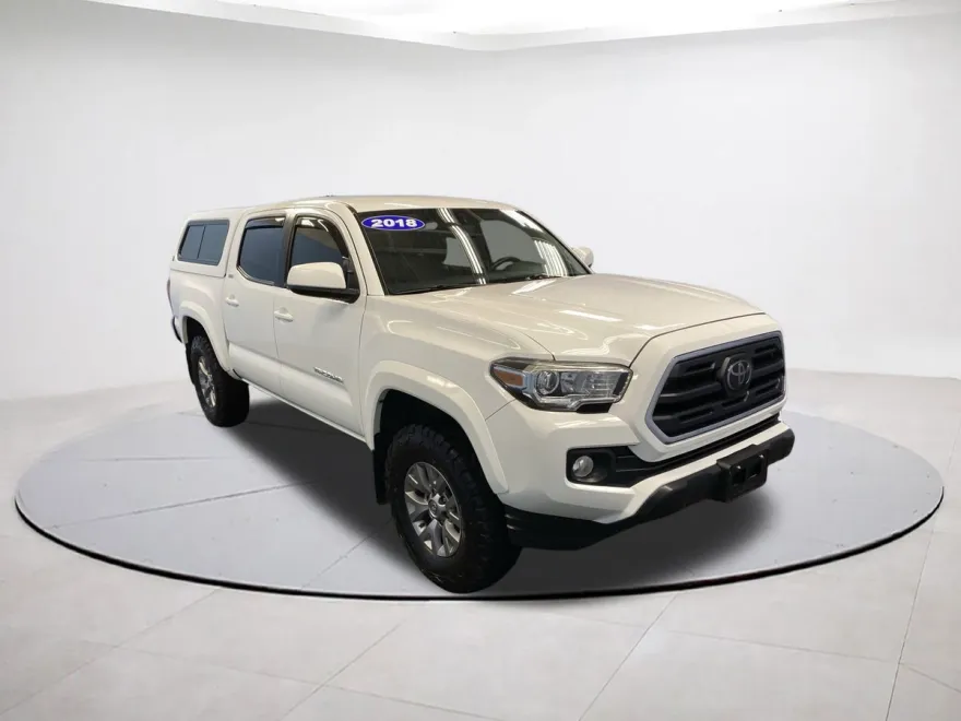 2018 Toyota Tacoma SR5 4x4 photo 1