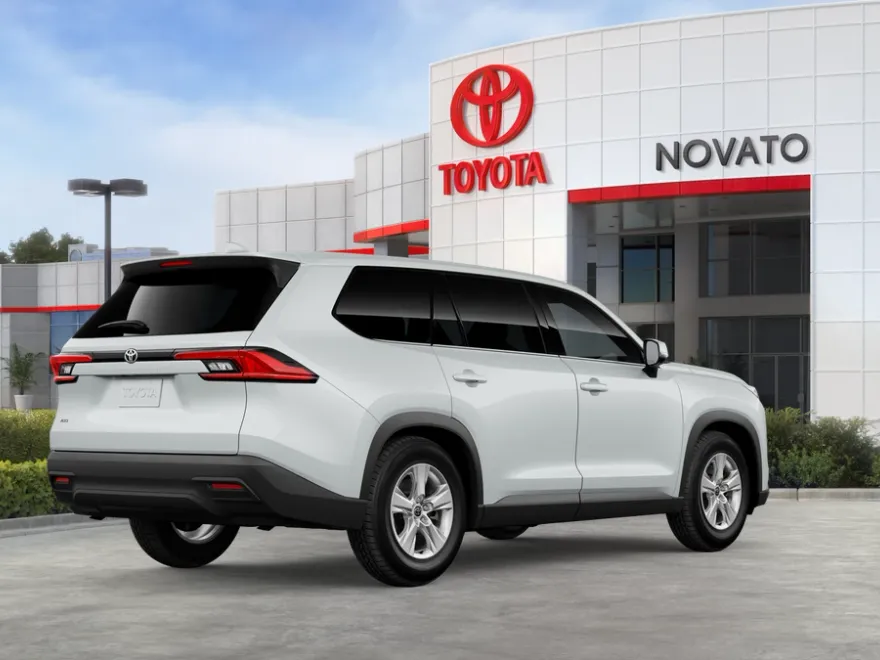 2026 Toyota Grand Highlander LE photo 1