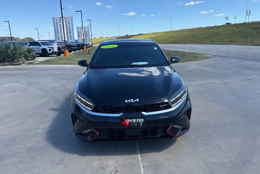 2024 Kia Forte GT photo 1