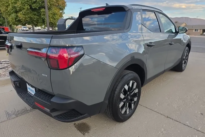 2025 Hyundai Santa Cruz SEL photo 1