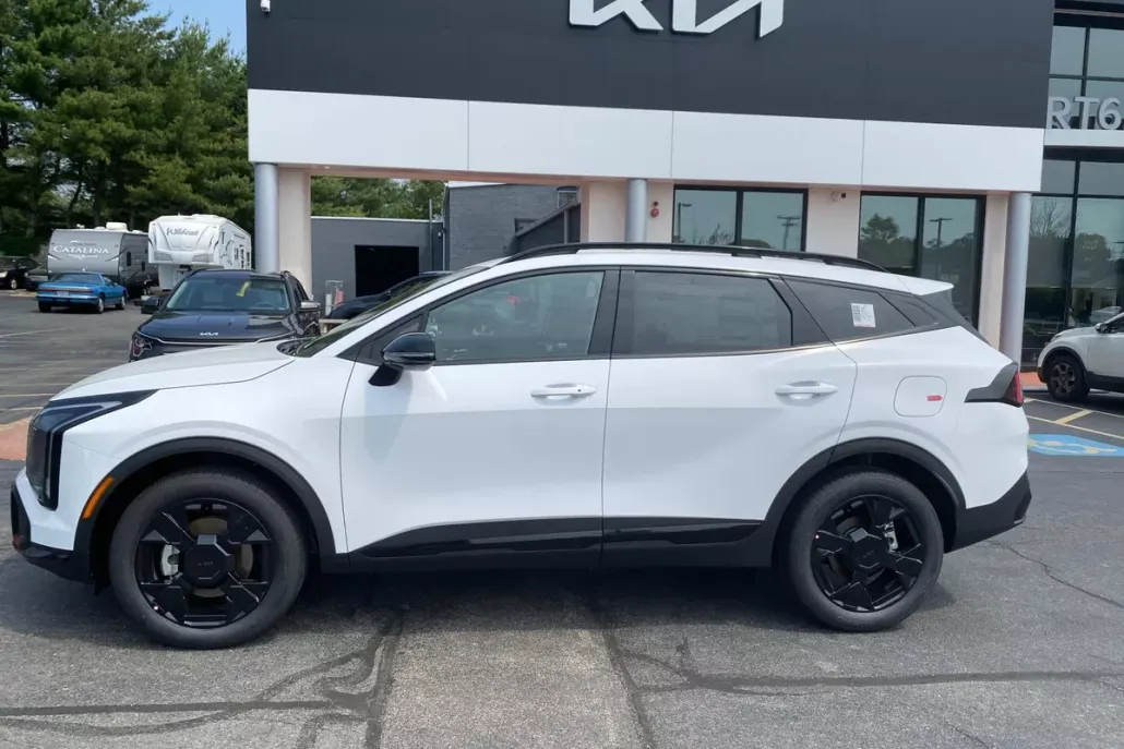 2026 Kia Sportage X-Line photo 1