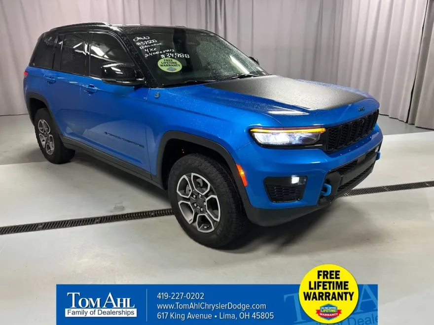 2022 Jeep Grand Cherokee 4xe Trailhawk photo 1