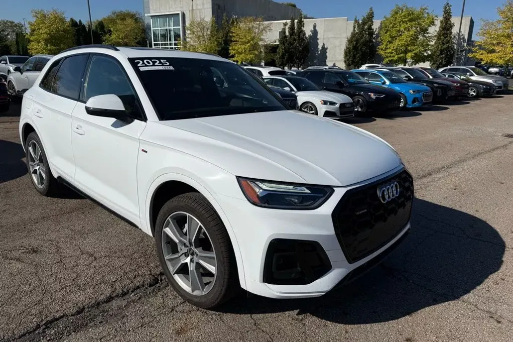 2025 Audi Q5 45 S line Premium photo 1