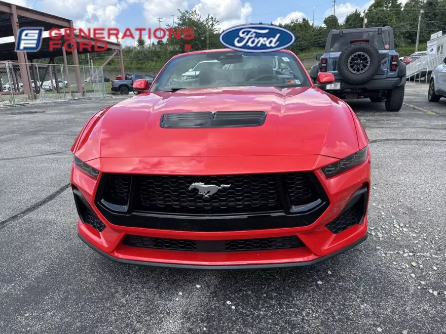 2025 Ford Mustang GT Premium Convertible photo 1
